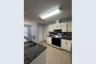 5335 Lakebrooke Run, Stone Mountain, GA 30087 - Photo 8