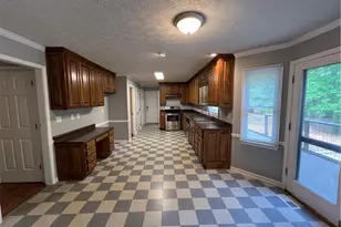 4811 W Lake Dr SE, Conyers, GA 30094 - Photo 14