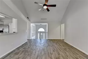 510 Saint James Ct, Lawrenceville, GA 30044 - Photo 10