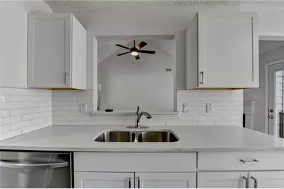 510 Saint James Court, Lawrenceville, GA 30044 - Photo 18