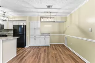 2043 Brian Way, Decatur, GA 30033 - Photo 6