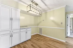 2043 Brian Way, Decatur, GA 30033 - Photo 8