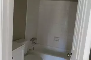 1090 Huntington Trce SE, Smyrna, GA 30082 - Photo 12