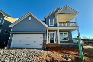 142 Candlewood Ln, Hoschton, GA 30548 - Photo 1