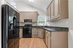 4602 Shay Terrace, Buford, GA 30519 - Photo 10