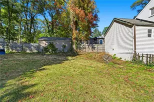 197 Mathewson Pl SW, Atlanta, GA 30314 - Photo 12