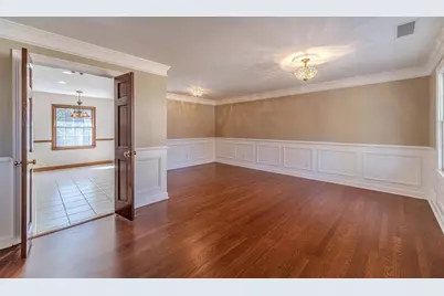 565 James Street SW, Lilburn, GA 30047 - Photo 12