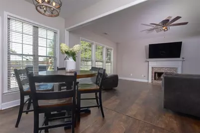 527 Keeneland Avenue, Woodstock, GA 30189 - Photo 12