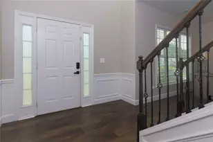 527 Keeneland Ave, Woodstock, GA 30189 - Photo 4