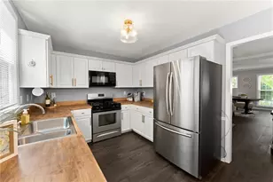 10000 Barston Ct, Johns Creek, GA 30022 - Photo 8