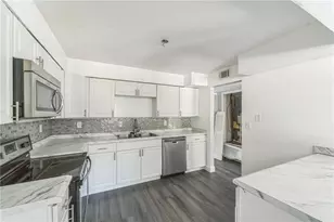 18 Quail Run, Decatur, GA 30035 - Photo 8