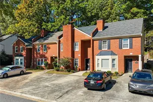 3153 Corner Oak Dr, Peachtree Corners, GA 30071 - Photo 4