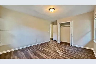 2245 Polar Rock Avenue SW, Atlanta, GA 30315 - Photo 8