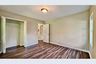 2245 Polar Rock Avenue SW, Atlanta, GA 30315 - Photo 10