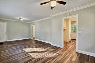 2245 Polar Rock Ave SW, Atlanta, GA 30315 - Photo 4