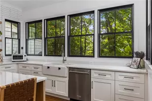 1273 Bernadette Ln NE, Atlanta, GA 30329 - Photo 18