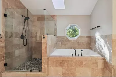 8800 Glen Ferry Drive, Johns Creek, GA 30022 - Photo 22