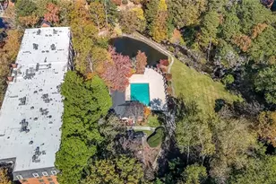 28410 Plantation Dr NE, Atlanta, GA 30324 - Photo 6