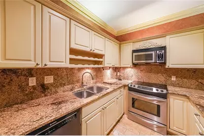 28410 Plantation Drive NE, Atlanta, GA 30324 - Photo 22