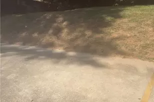 2813 Sylvan Rd, Atlanta, GA 30344 - Photo 2