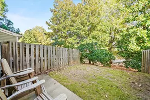 2064 Del Lago Circle NW, Kennesaw, GA 30152 - Photo 16