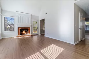 973 Ashwood Green Ct, Snellville, GA 30078 - Photo 6