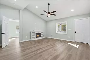 6219 Holly Ann Street SE, Acworth, GA 30102 - Photo 8