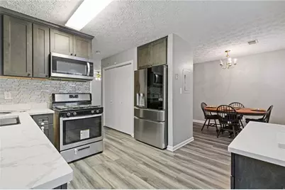 6390 Wedgeview Drive, Tucker, GA 30084 - Photo 12