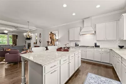 2536 Skyland Drive NE, Atlanta, GA 30319 - Photo 4