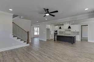 1041 Riverhill Dr, Bishop, GA 30621 - Photo 14