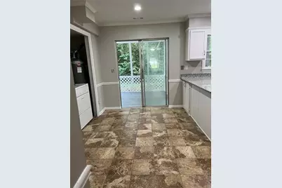 4500 Woodlawn Lake Drive, Marietta, GA 30068 - Photo 10