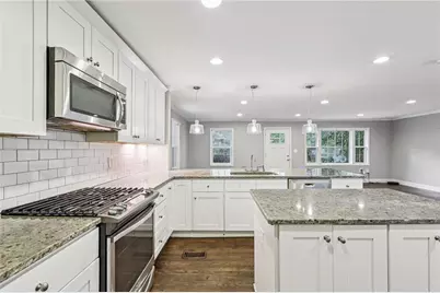 2445 Woodridge Drive, Decatur, GA 30033 - Photo 8