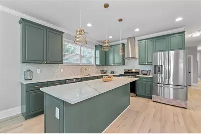 1070 Lucile Avenue SW, Atlanta, GA 30310 - Photo 10