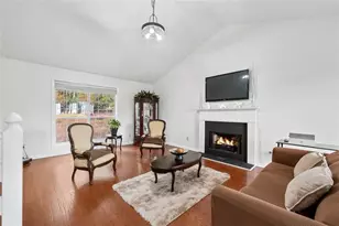 5365 Maltdie Ct, Sugar Hill, GA 30518 - Photo 6