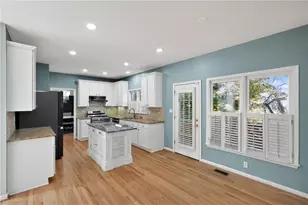 10950 Regal Forest Dr, Suwanee, GA 30024 - Photo 16