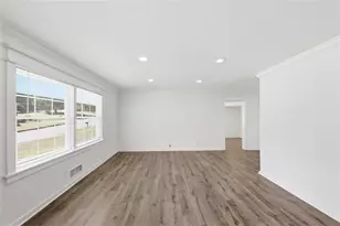 2051 Dundee Dr, Smyrna, GA 30080 - Photo 8