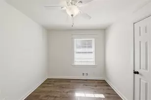 2051 Dundee Dr, Smyrna, GA 30080 - Photo 16