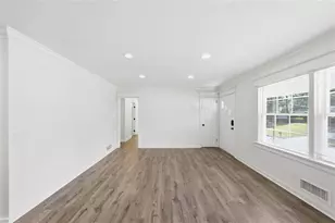 2051 Dundee Dr, Smyrna, GA 30080 - Photo 6