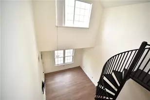 1075 Peachtree Walk NE, Atlanta, GA 30309 - Photo 8