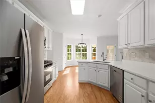 3537 Castle View Ct, Suwanee, GA 30024 - Photo 10