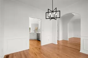 3537 Castle View Ct, Suwanee, GA 30024 - Photo 8