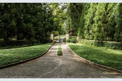 881 W Conway Drive NW, Atlanta, GA 30327 - Photo 54