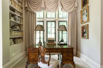 881 W Conway Drive NW, Atlanta, GA 30327 - Photo 12