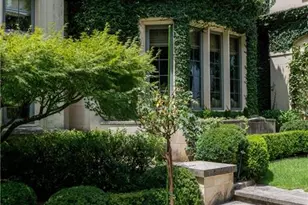 881 W Conway Dr NW, Atlanta, GA 30327 - Photo 34