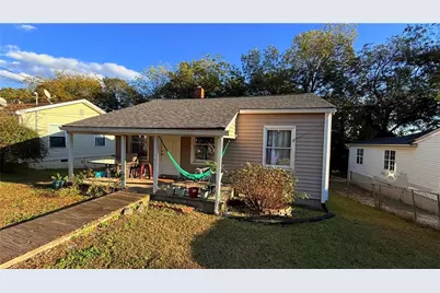 1074 Desota Street SE, Gainesville, GA 30501 - Photo 2