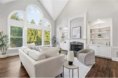 5124 Parkwood Oaks Lane, Smyrna, GA 30126 - Photo 1