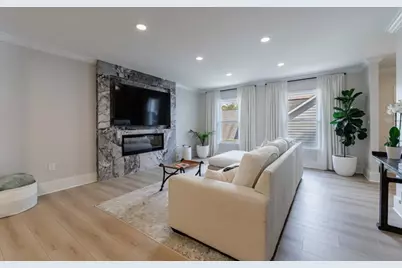 923 Lenox Hill Court NE, Atlanta, GA 30324 - Photo 4