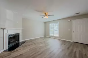 5691 Wells Cir, Stone Mountain, GA 30087 - Photo 6