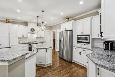 8160 Willow Point, Gainesville, GA 30506 - Photo 10