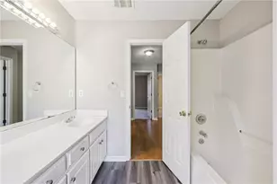 1017 Rolling Forest Ln, Lilburn, GA 30047 - Photo 28